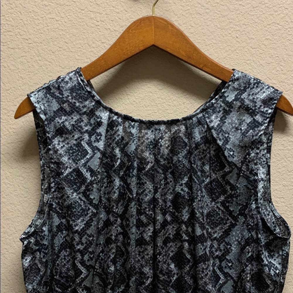 Violet & Claire Black and Gray Animal/Snake Print Sleeveless Blouse - Picture 3 of 14